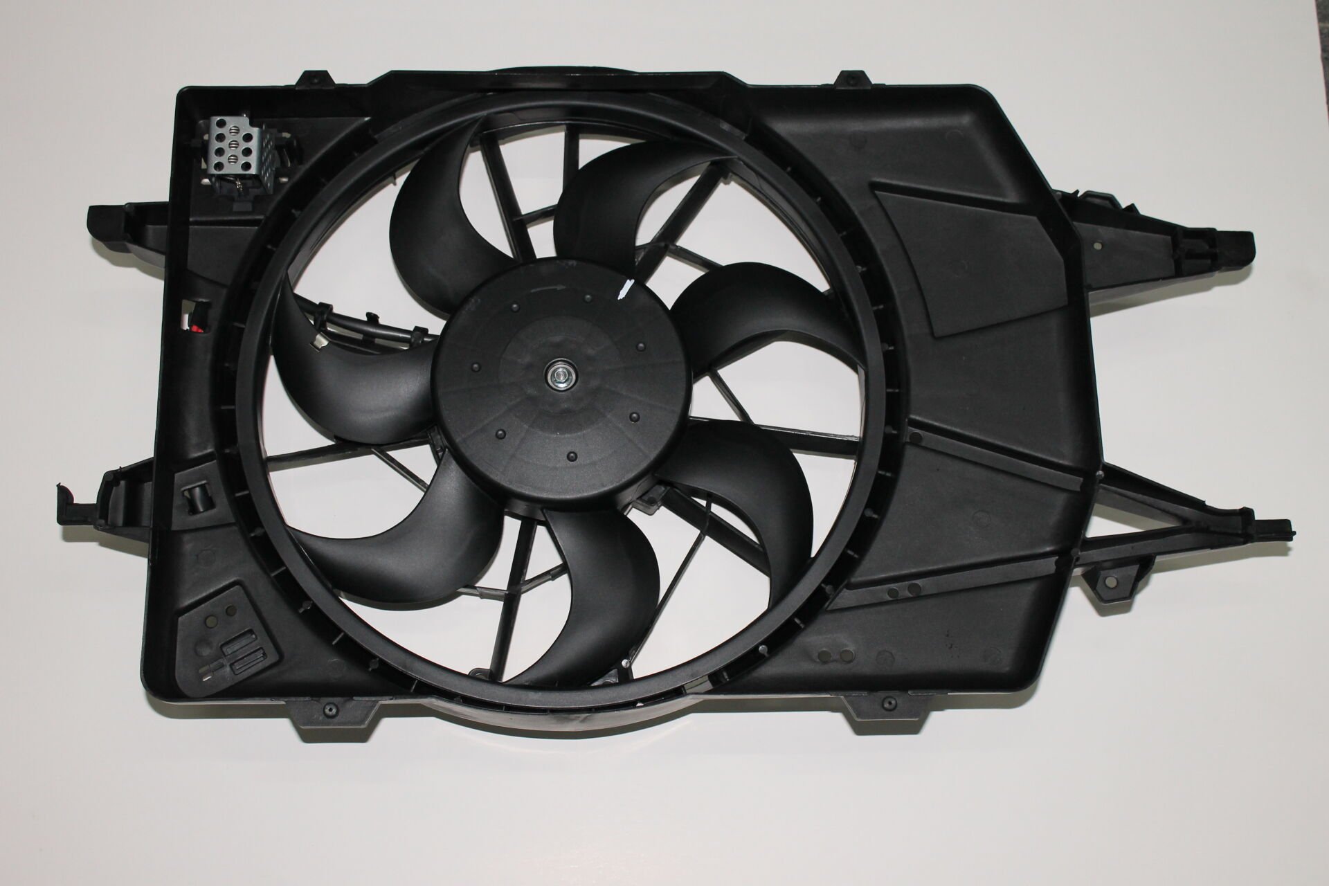 FOCUS FAN MOTORU TEKLİ 1.6 BENZİNLİ 1998-2005